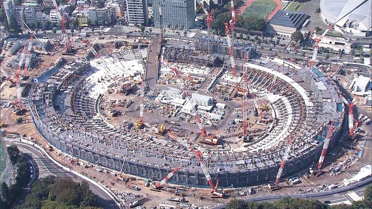 新国立競技場建設中