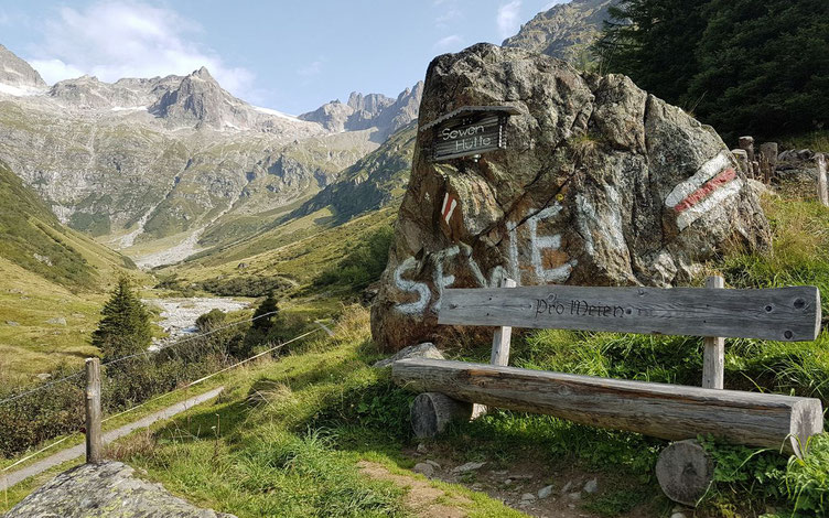De start van de route naar de Sewenhütte 2150 m © Müller Bruno (08/2015)