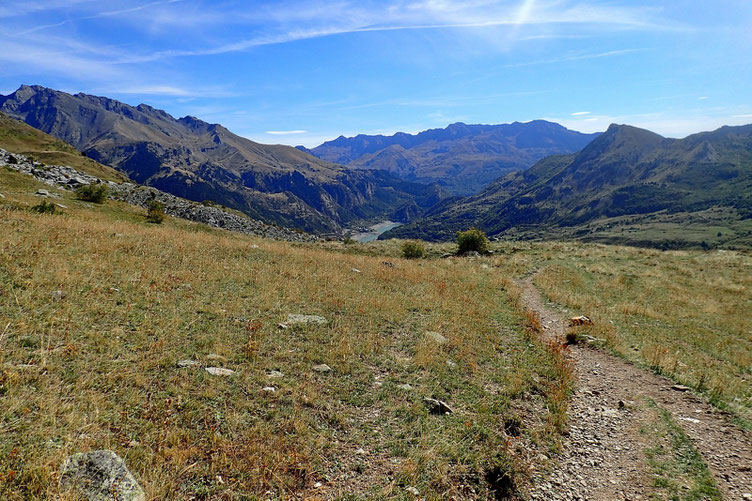 Le Lac de Lanuzo est en vue.