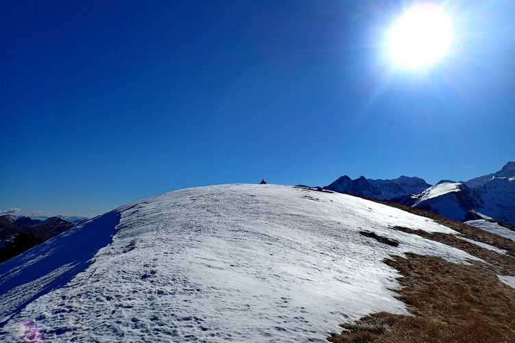 Le cairn du Montségu (2368m).