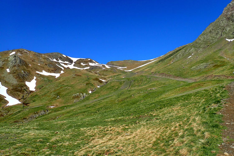 Le Col d'Izas est en vue...