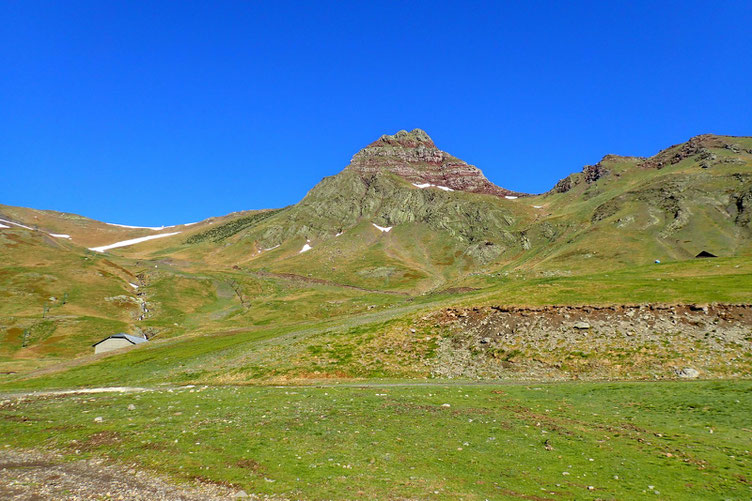 Le Pico Royo (2431m).