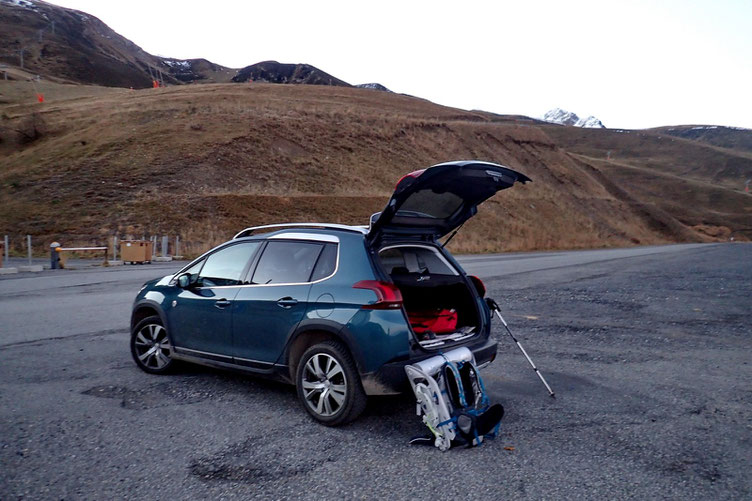 Parking de Peyresourde (1599m).