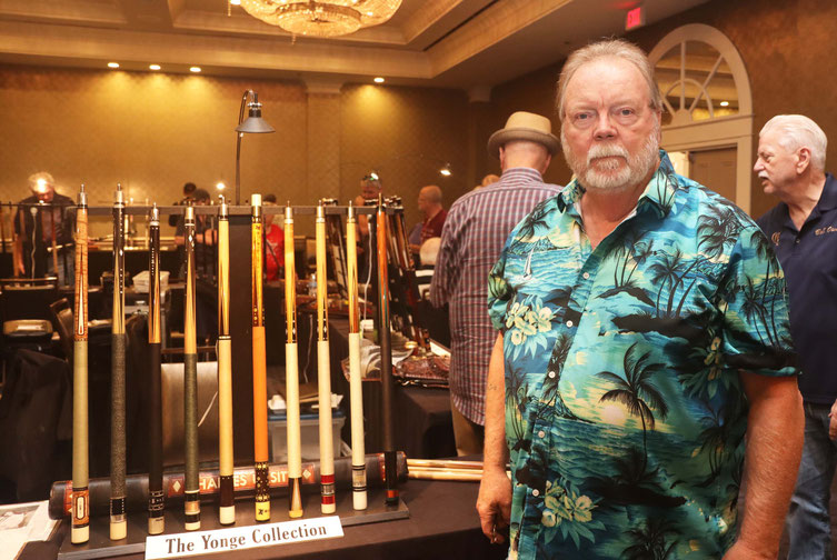 夕飯に誘ってくれたジェームズ・ヤング。彼のコレクションの画像はさきほども紹介した通り