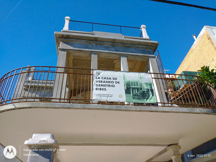 Demetrio Ribes Marco (Valencia 1875 - 1921) fue un arquitecto español, uno de los más relevantes arquitectos del modernismo valenciano.
