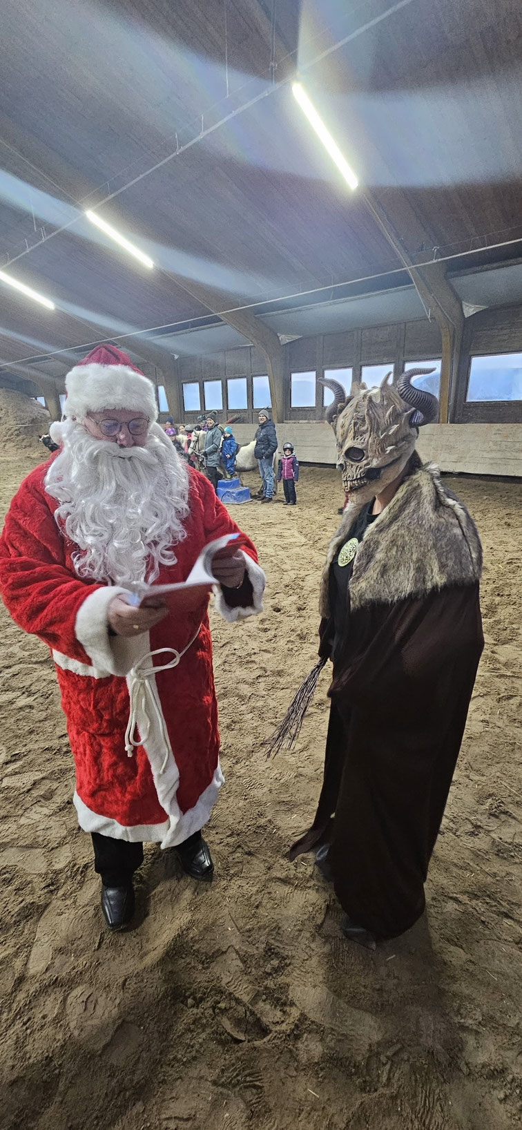 Am 07.12. bekamen wir Besuch von Nikolaus und Kramperl🧑🎄