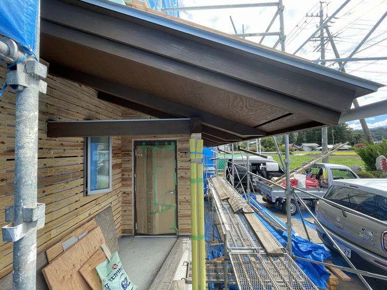 長野県　松本市　安曇野市　建築設計事務所　建築家　news設計室　丸山和男　住宅設計　設計監理　島内の家Ⅲ　木部塗装　定例打合せ