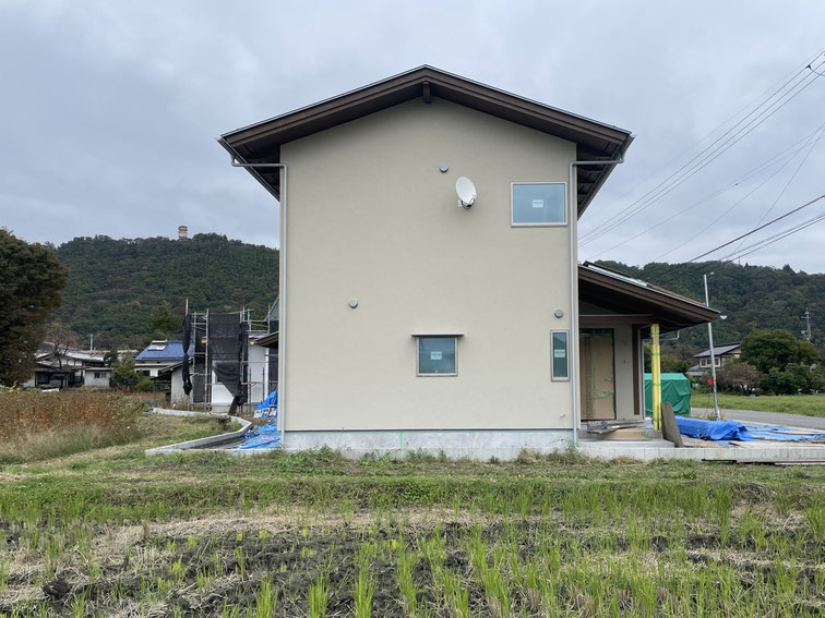 長野県　松本市　安曇野市　建築設計事務所　建築家　news設計室　丸山和男　住宅設計　設計監理　島内の家Ⅲ　足場撤去