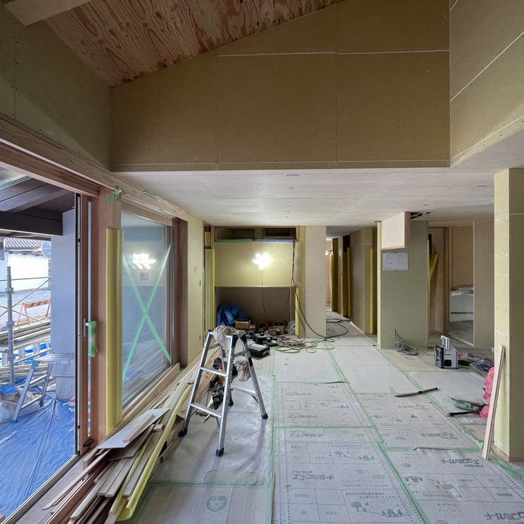 長野県　松本市　安曇野市　建築設計事務所　建築家　news設計室　丸山和男　住宅設計　上田市　ハグみじゅうたん　島内の家Ⅲ　塩田家具リヴリア　