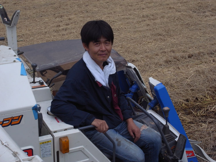 長野県　松本市　安曇野市　建築設計事務所　建築家　news設計室　丸山和男　２０１１年稲刈り