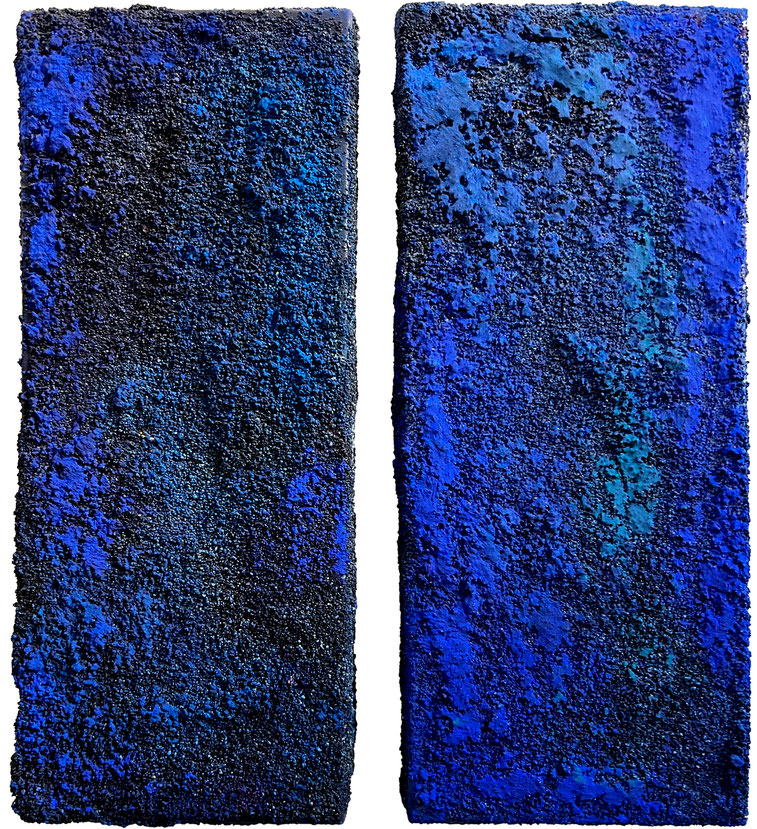 "Blue Two" 2024    2x 20 x 50 Acrylfarbe mit Sand und Pigment auf Leinwand