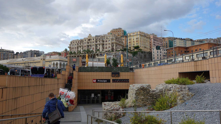in Genua am Bahnhof Principe ist die Tour zu Ende