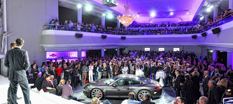 welcome-net, Eventmanagement Baden-Württemberg, Automobil-Präsentation, Porsche 911 auf der Bühne