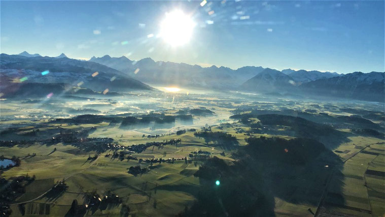 Elite Flights, Helikopterrundflug, Helikopterflug ab Bern-Belp, Voralpenflug Eiger,Mönch, Jungfrau