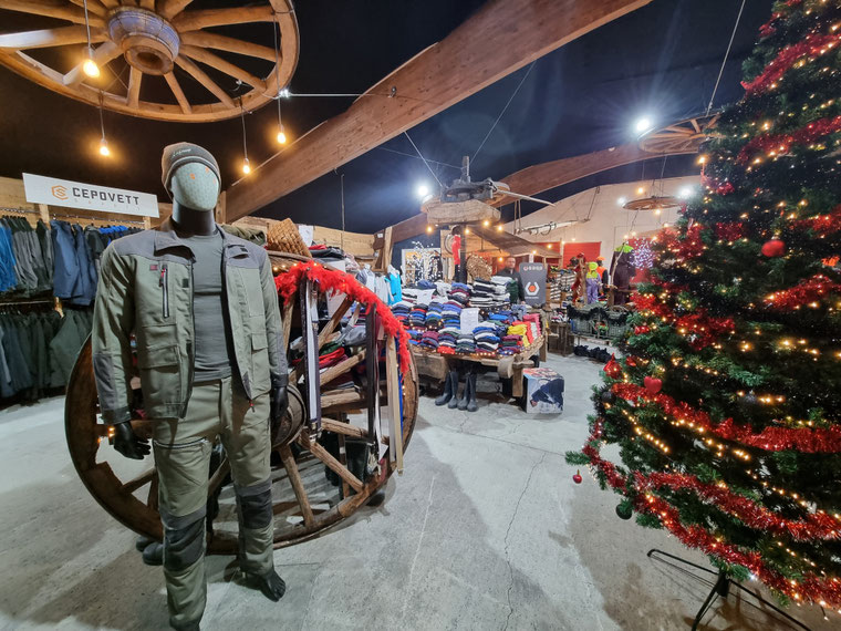 Depuis plus de 10 ans, A2M Concept équipe les artisans, agriculteurs et professionnels avec des vêtements robustes et confortables.