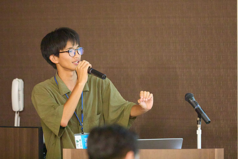 「もともとすもと」メンバー代表からプロジェクトの紹介。
