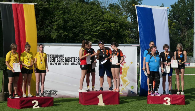 03.07.21 - RKS-DM in Wasserburg - Damenteam (rechts) wurde mit Bronze belohnt.