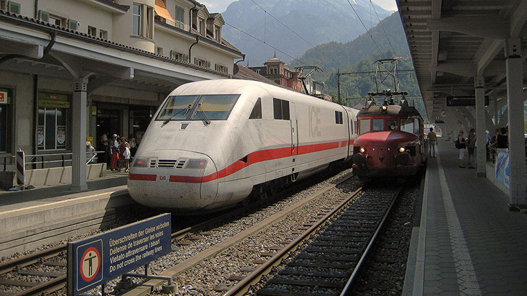 Intercity express, ICE, DB, Interlaken, Roter Pfeil, Red arrow, Switzerland, stoll, hansruedi, Schweiz, Triebwagen, Schnelltriebwagen, Schweiz, Suisse, Svizzera, SBB, Oensingen, Balsthal, Bahn Zug, treno, RBe 2/4, railway, railcar, fleche rouge, suisse, 