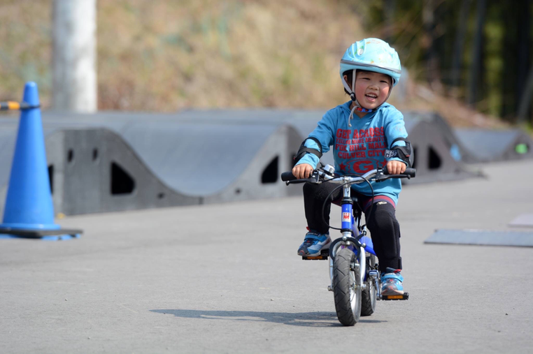 三重、桑名、自転車、BMX、MTB、デート、おでかけ、こども、レジャー、遊び、スクール、塾