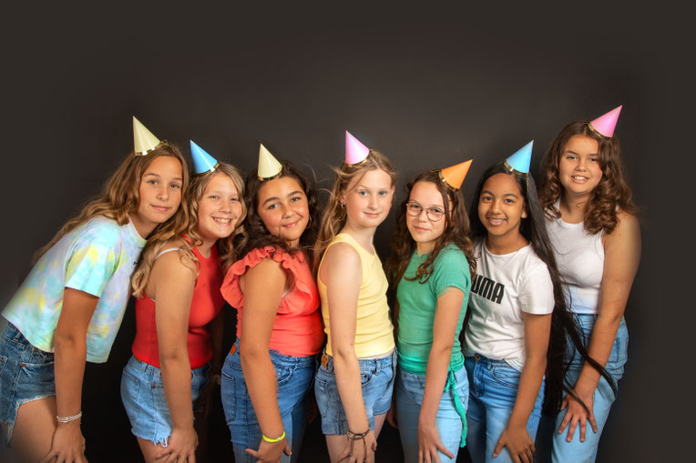 Vriendinnenshoot en kinderfeestje fotoshoot in Breda en Oosterhout – een super hip verjaardagsfeest met professionele fotografie