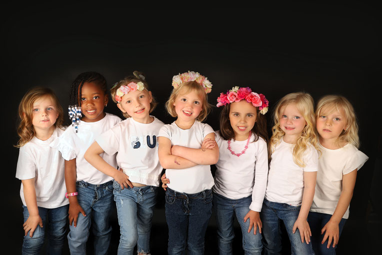 Kinderfeest fotoshoot in Oosterhout en Breda met professionele make-up en fotostudio voor vriendinnen en verjaardagen