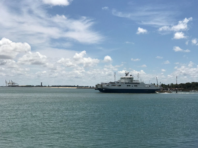 Ferry crossing, Pointe de Grave