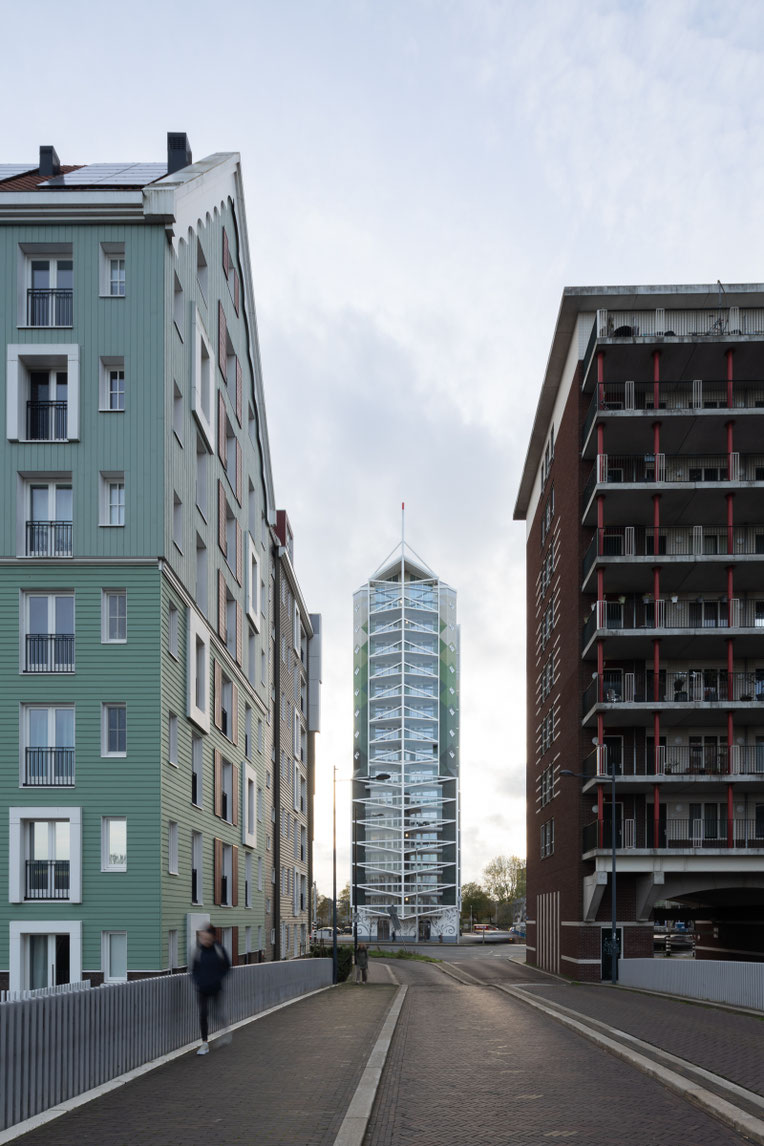 Exterieur, opname van Catharinatoren in Zaandam, ontworpen door Dok Architecten. Opdracht uitgevoerd in opdracht van Stedenbouw Magazine