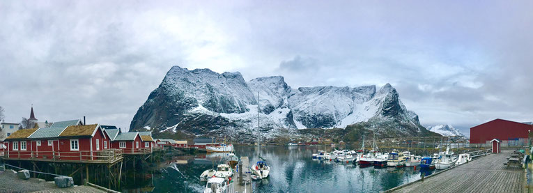 Norwegen, Lofoten, Reine, datewithplaces
