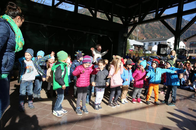 auch die Kinder des Kindergartens Steinfeld waren mit Begeisterung dabei