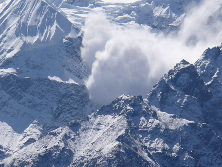 Avalanche sur l'Annapurna II, Nepal