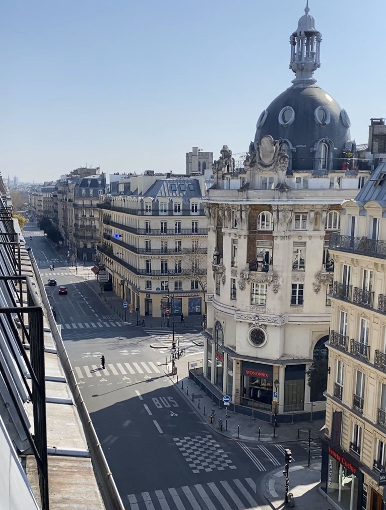 Paris, vide, en heure de pointe