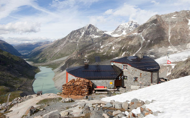 Chamanna Coaz 2610 m