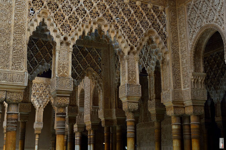 Alhambra - Court of the Lions