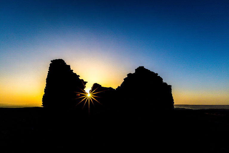 Sun star at English mountain at Bahariya Oasis in Egypt