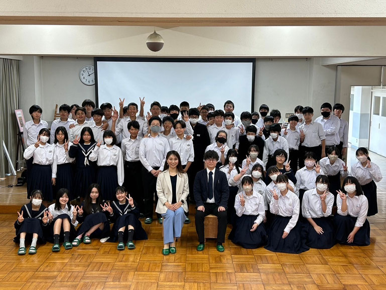 講演を聞いてくれた富洲原中学校3年生のみなさんと