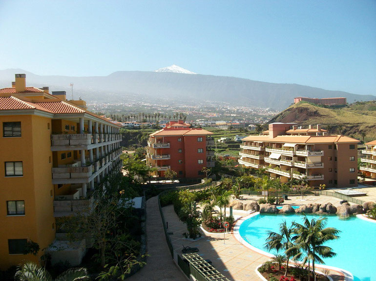 Teide mit Schnee im Winter