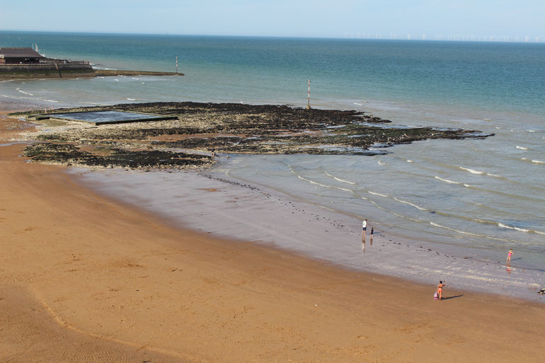 Louisa Bay tidal pool and rocks for exploring. Image: E Duffy