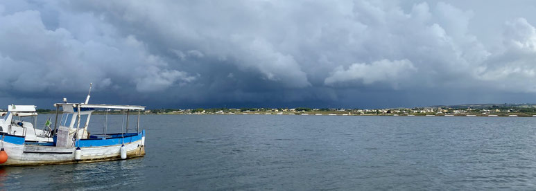 Bild: Gewitter über dem Festland