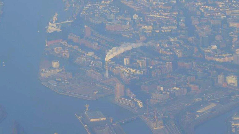 Bild: Hamburg beim Landeanflug  