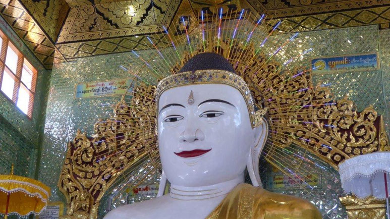 Bild: Buddha Statue