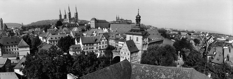 Bamberg in schwarz-weiß als Panorama-Photographie