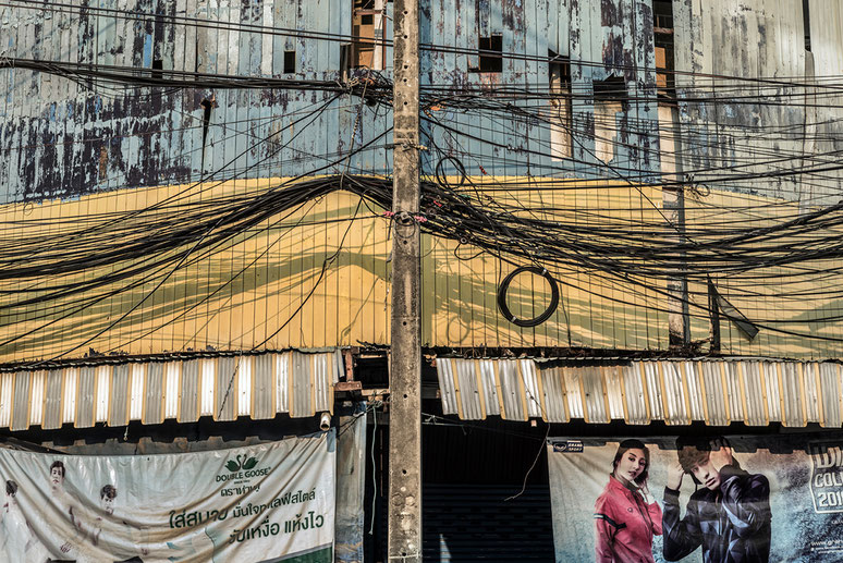 Warorot Market in the morning in Chiang Rai (Thailand) als Farb-Photographie