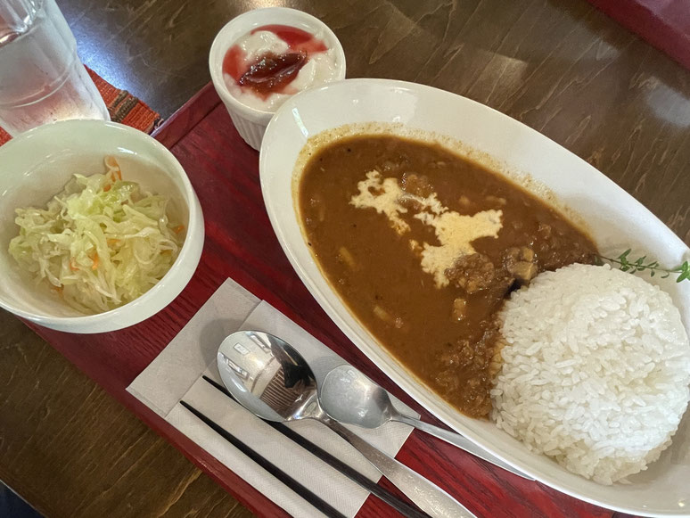 長野県　長野市　飯綱高原　カフェ中寿美　スパイスカレー