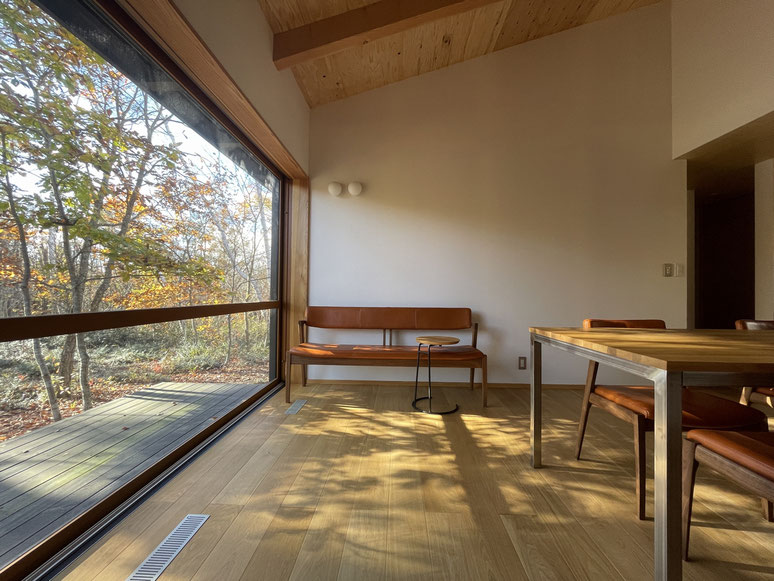 長野県　松本市　長野市　飯綱高原　建築設計事務所　建築家　news設計室　丸山和男　別荘設計　飯綱山荘Ⅱ　竣工写真