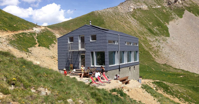 Cabane du Fenestral op 2440 m © SAC-CAS