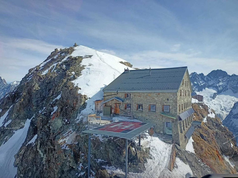 Cabane des Vignettes CAS 3160 m © Katrien Geelen