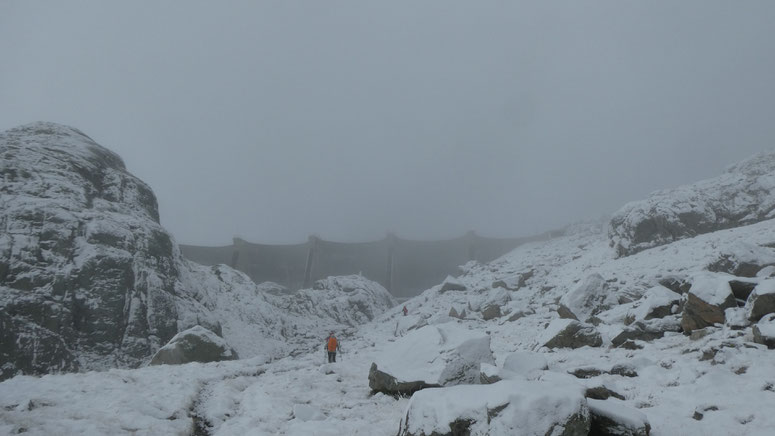 Barrage de Migouélou sous la neige de septembre !