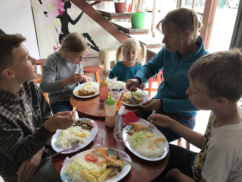 Unser Almuerzo in Baños