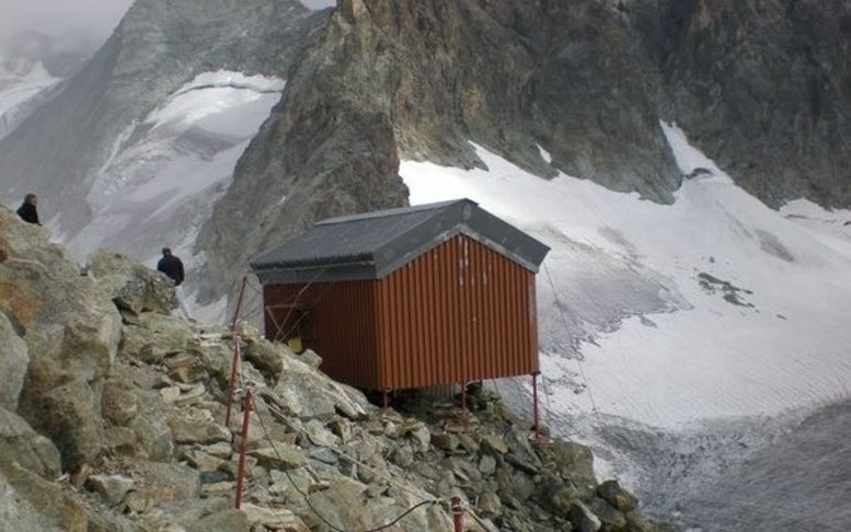 Bivouac de l'Aiguillette à la Singla CAS 3179 m © SAC-CAS