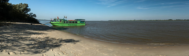Bild: Foto vom Safari-Schiff Tidenkieker auf der Insel Schwarztonnensand